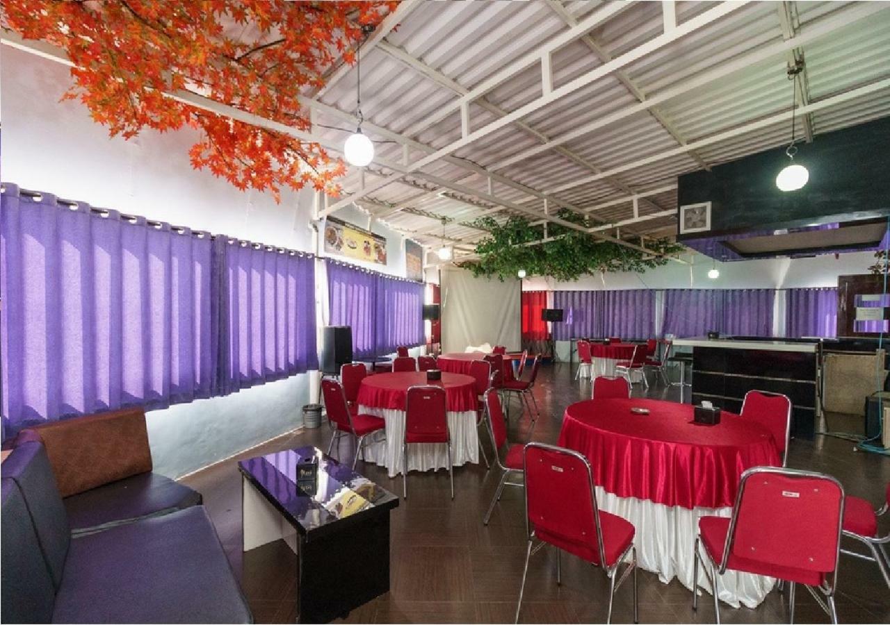 โรงแรมโดมิโน ปาเลมบัง ภายนอก รูปภาพ